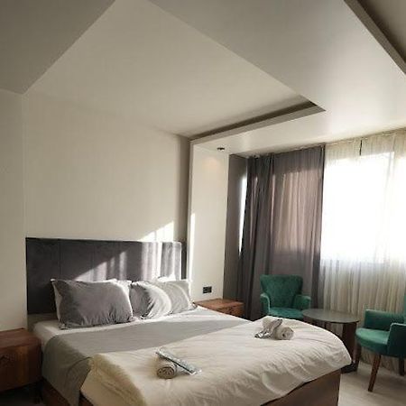 Ci Plus Otel Isztambul Kültér fotó