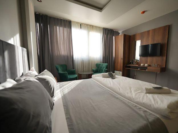 Ci Plus Otel Isztambul Kültér fotó